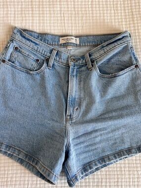 Abercrombie & Fitch Light Blue Denim Jean Shorts - Curve Love Fit